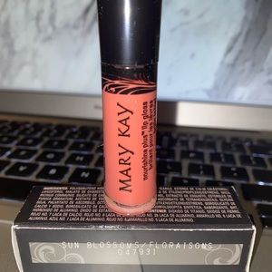 Sun Blossoms Mary Kay Nourishine Lip Gloss
